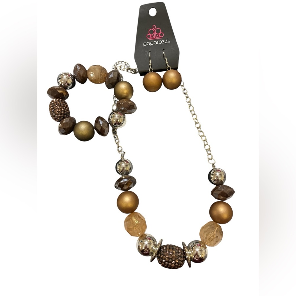💖 Necklace, Bracelet and Earrings Set NWT